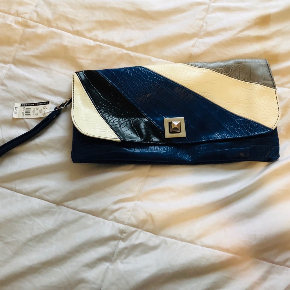 3/$30 NY&Co. colorblock wristlet clutch purse